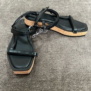 A New Day Sandals Size 7 NWOT
